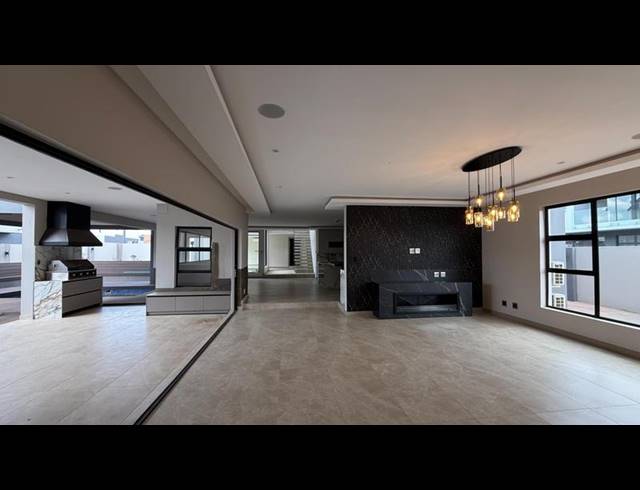 6 BEDROOM HOUSE FOR SALE IN MIDSTREAM HEIGHTS